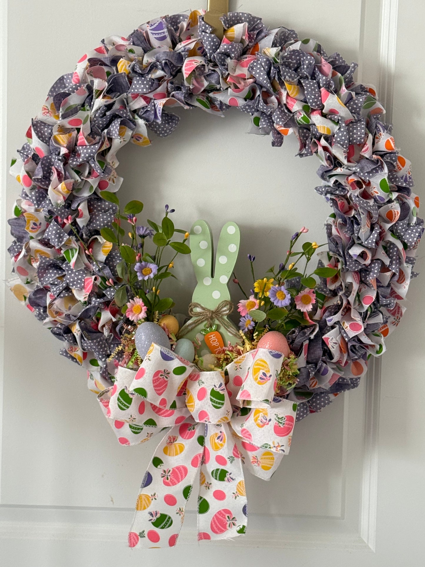 a. WREATH EASTER: Easter Wreath w/Bunny
