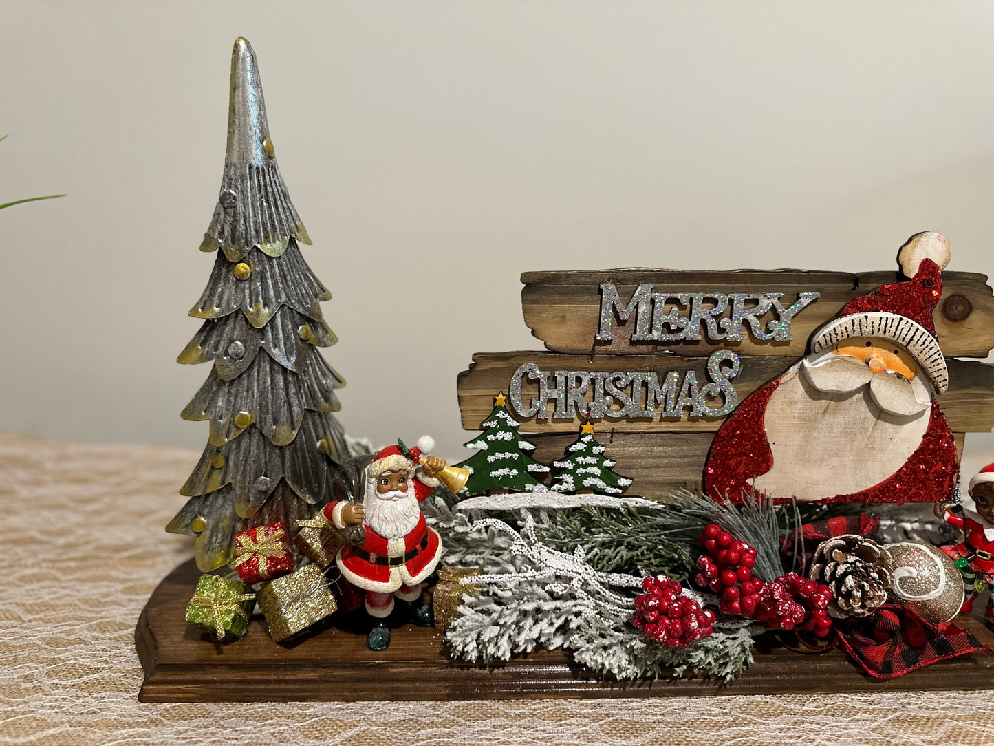 Christmas Tabletop - Santa Claus, Elf, and Gift Decor - Merry Christmas 1A