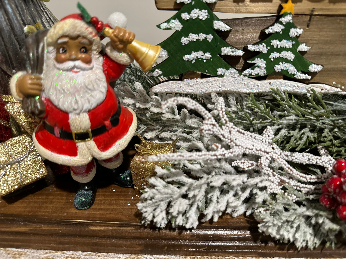 Christmas Tabletop - Santa Claus, Elf, and Gift Decor - Merry Christmas 1A