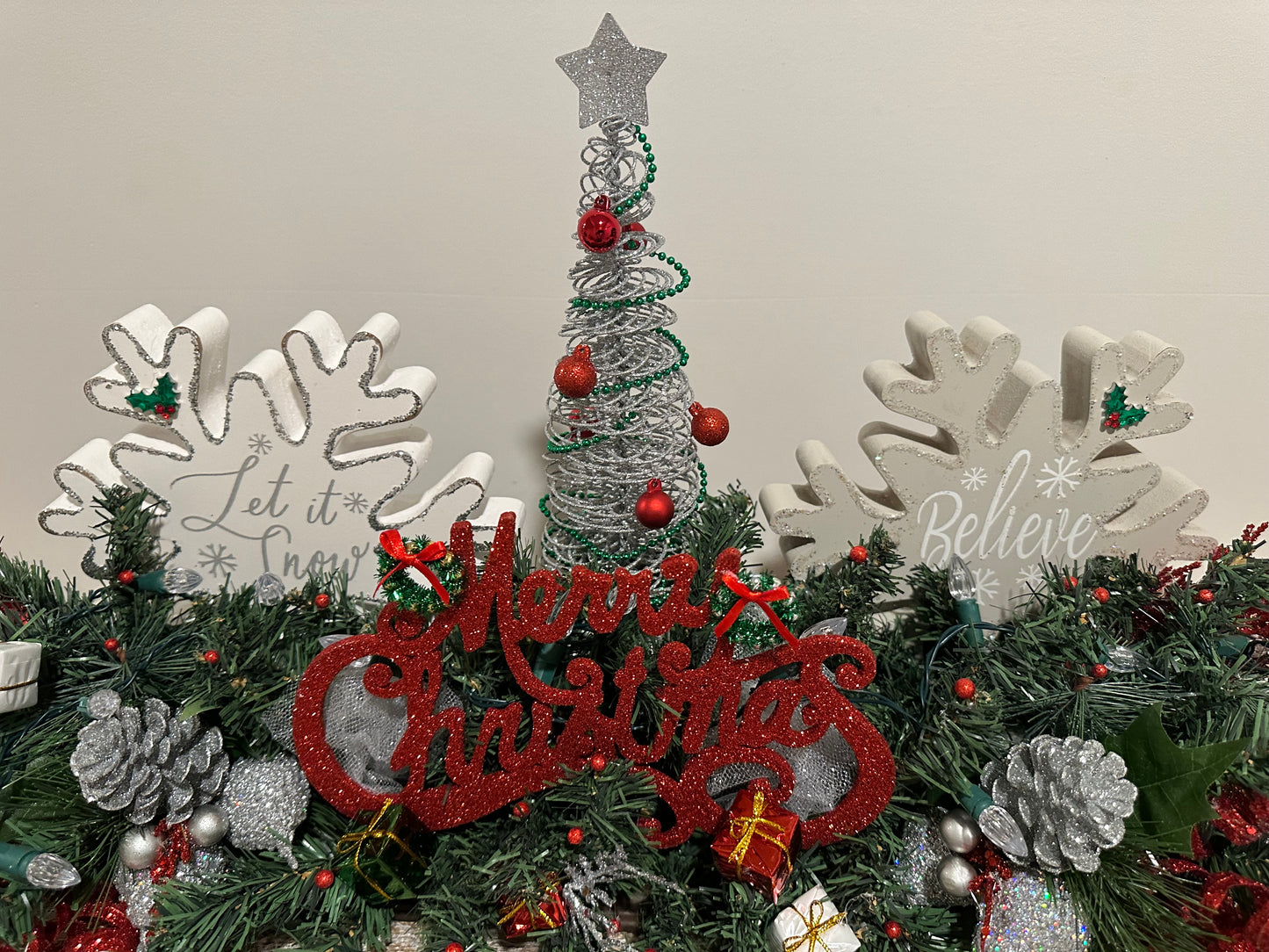 Christmas Centerpiece Snow Flakes and Merry Christmas (lights included)